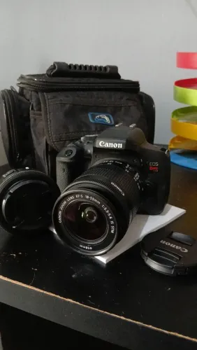 Canon EOS T6i