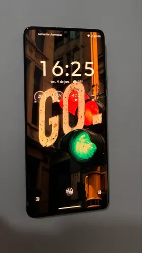 Motorola Edge 40 256GB - Usado