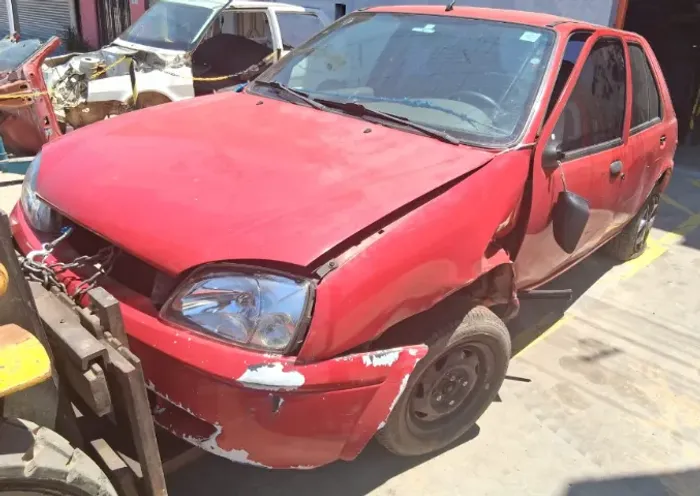 Sucata Peças Ford Fiesta Street 2000 até 2005 tudo em peças motor caixa rodas