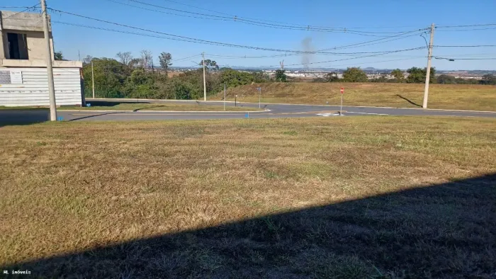 Apartamento para Venda em Senador Canedo, Jardins Nápoles