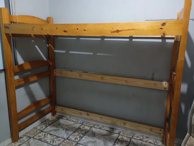 Cama auxiliar aérea infantil 