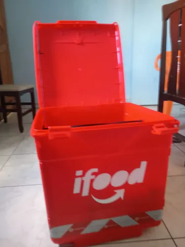 Vendo baú para moto