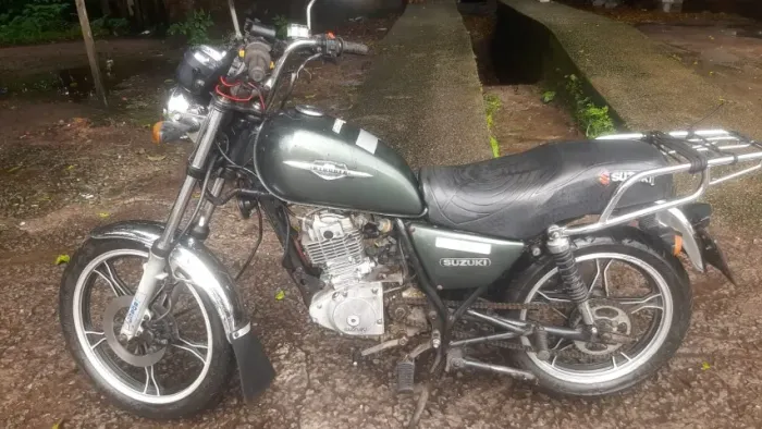 Suzuki intruder 125