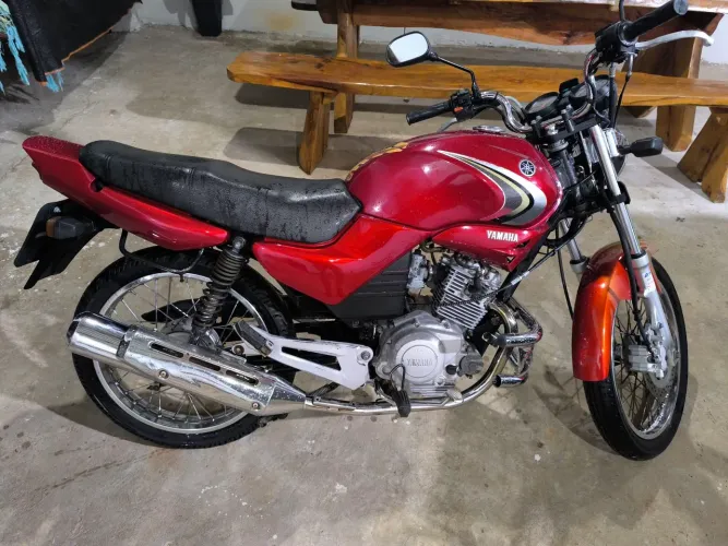 Moto completa toda original,doc no 2026, recibo em branco , não contém nenhuma multa .