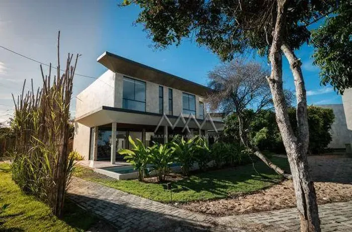 Casa à Venda no Condomínio Alma Maraú, BA | 206 m² - 3 quartos.