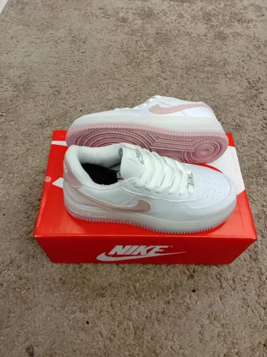 Tenis Sneaker Feminino ?