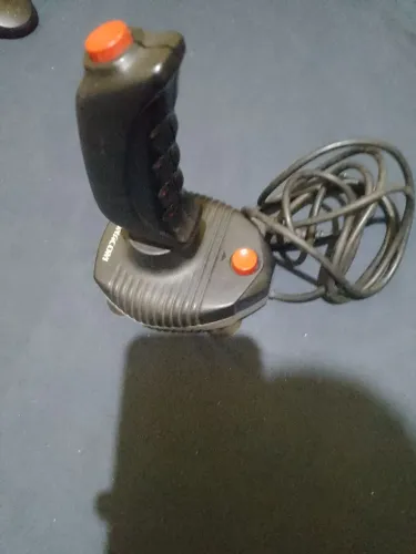 Vendo controle original dynavision 1 compatível com Atari ou qualquer outro controle novo