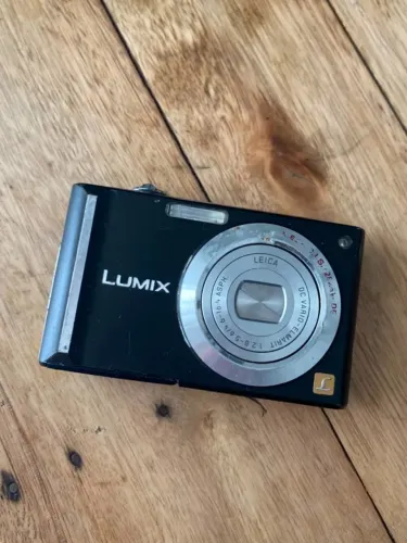Câmera Digital Panasonic Lumix DMC-FX55 - Para Peças ou Conserto.
