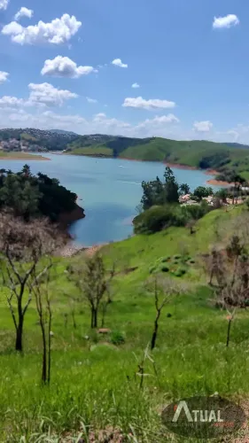 VENDE TERRENO PÉ NA AGUA EM CONDOMÍNIO IGARATA.