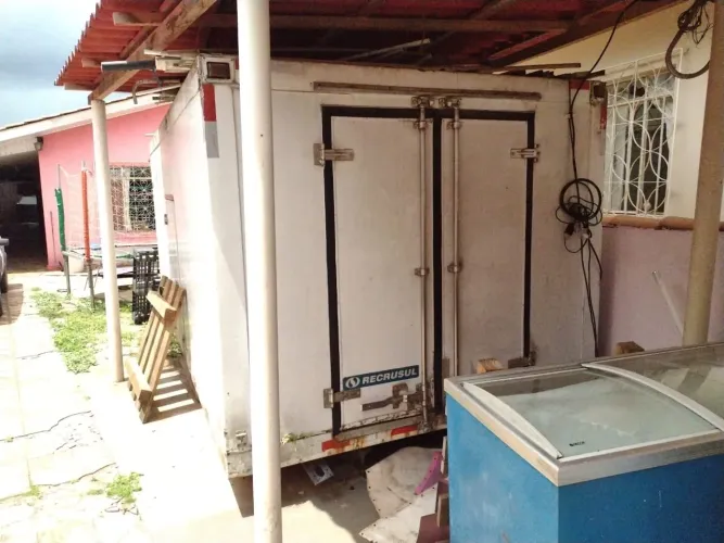 Vende-se Câmera Fria. 2,50 x 1,40m