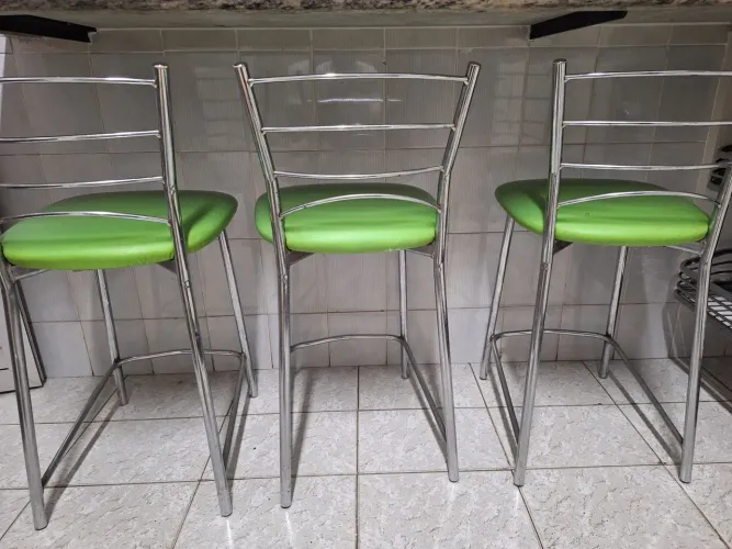 Cadeira bancada milano verde (valor por unidade)