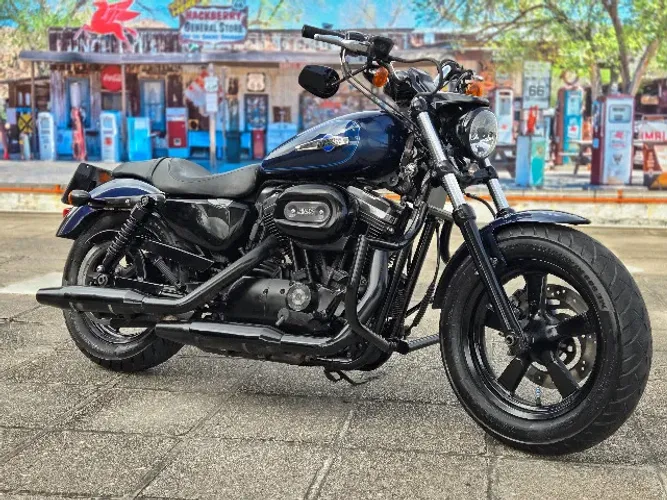 Harley-Davidson XL1200C 2013