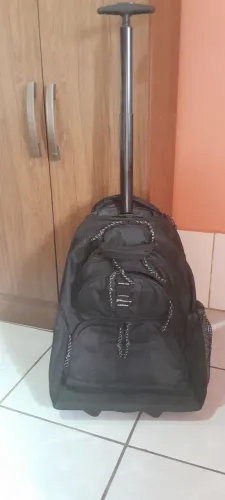 Mochila para Not Book c/ rodinhas