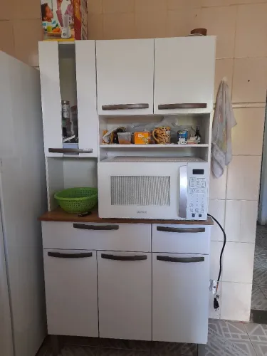 Armário de cozinha branco