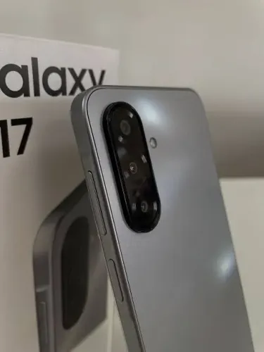 Vendo celular Samsung galaxy A 17