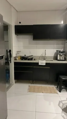 Casa com 2 quartos, comporta até 6 pessoas, para sjdv
