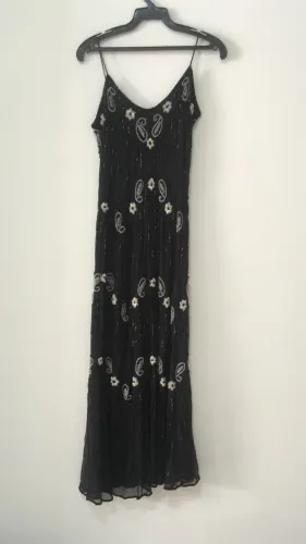 Vestido Longo Preto com Pedrarias - Tamanho M | Elegante para Festas
