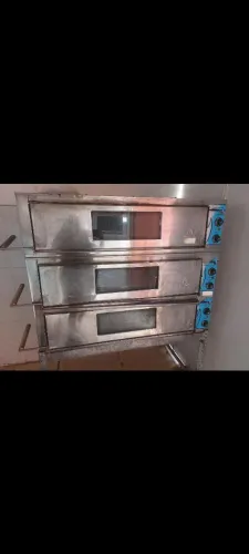 Vende se um forno de pedra elétrico 3 pavimentos Monofásico
