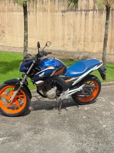 CB Twister 250f 2020 Special Edition (Repasse)