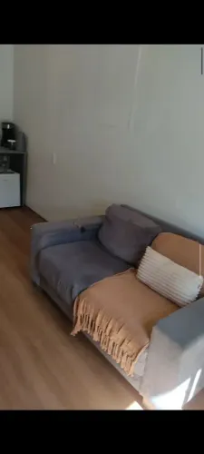 Vendo sofá 2 lugares