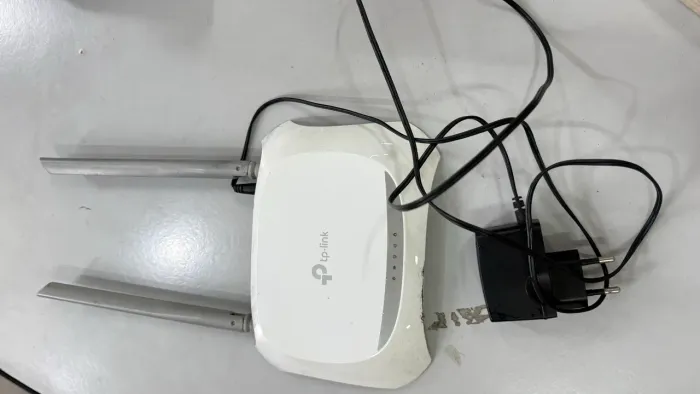 Roteador Wi-Fi tp link 2 antenas - usado