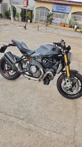 Ducati monstro 1200 S