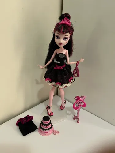 monster high: draculaura 1600