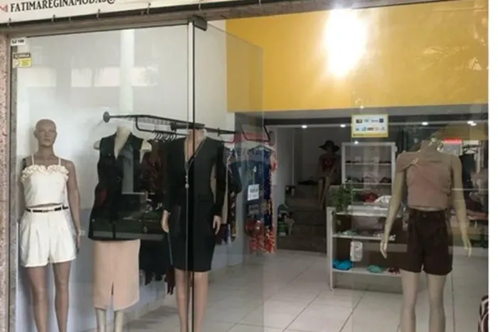 Loja Comercial em Shopping - Vargem Pequena RJ