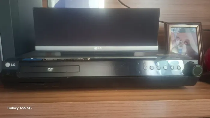 Vendo DVD recever LG modelo HT502SH