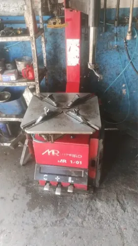 Desmontadora de pneus 