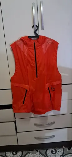 colete de ciclismo Under Armour original na cor laranja (tamanho XXL)