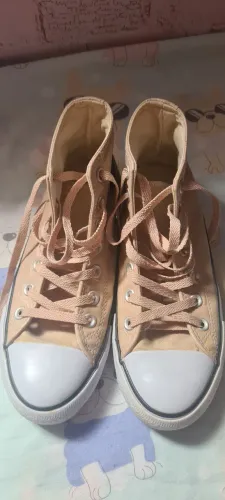 Tênis cano Alto nude t 38 usado 2x