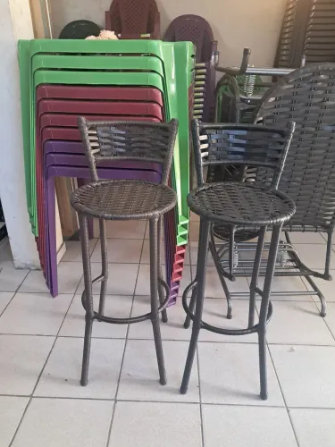 BANQUETA ALTA 