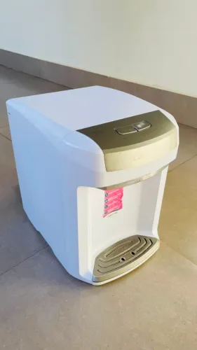 Purificador de Água Colormaq com Compressor