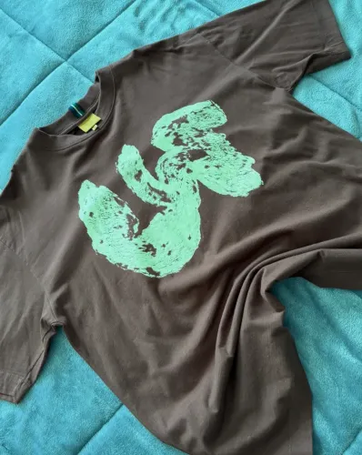 Camiseta Class ?Brush Strokes? Marrom 