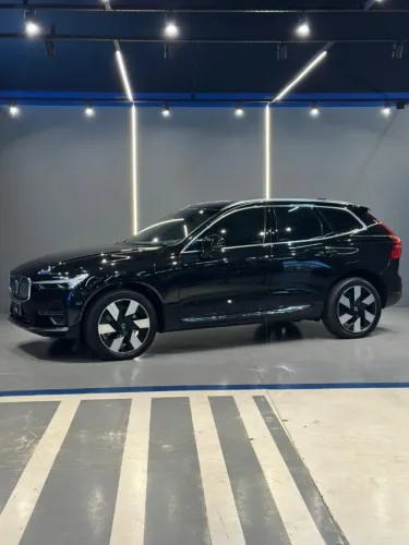 Volvo XC-60 T-8 Ultimate 2.0 AWD (híbrido) 2024