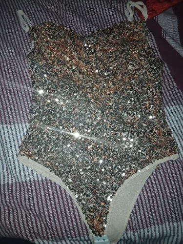 Body de lantejoulas 70 reais