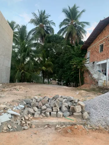 VENDE-SE TERRENO EM JAPARATINGA