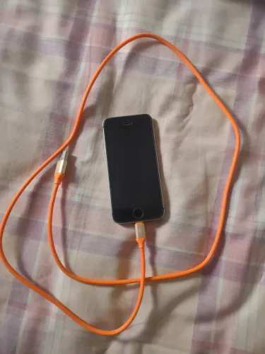 Celular Apple 5 SE