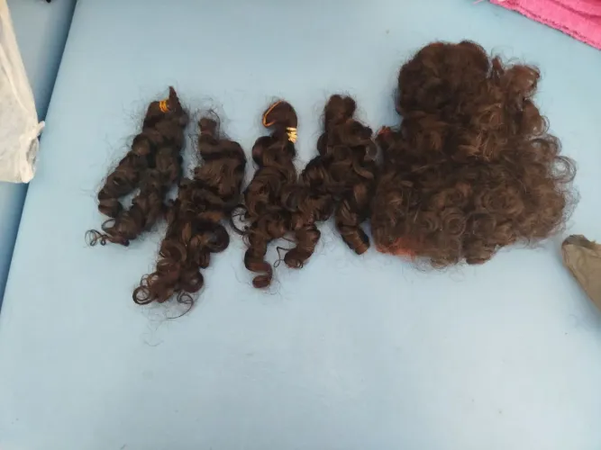 Cabelo humano cacheado 35cm