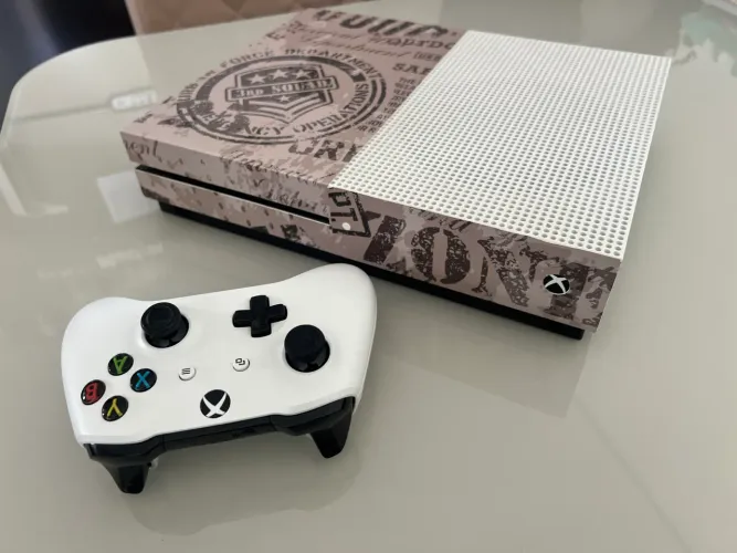 Xbox one s 1 TB!