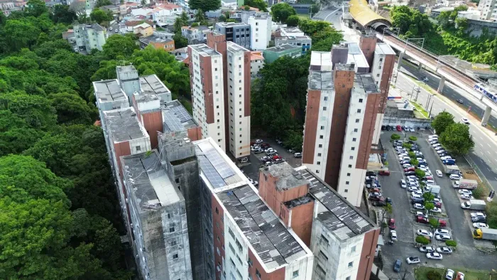 VENDO | BROTAS | APARTAMENTO 2 QUARTOS, DEPENDÊNCIA COMPLETA, 1 VAGA, INFRA COMPLETA