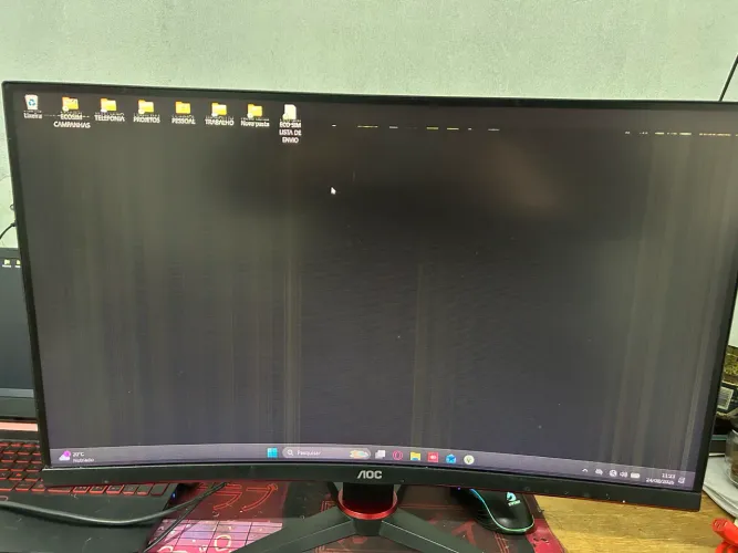 Monitor Gamer Curvo Aoc Legend 27 240hz 0,5ms Bivolt C27g2ze
