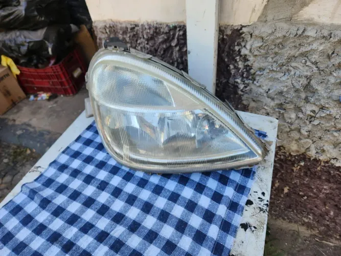 Farol direito Classe A 97/99 original