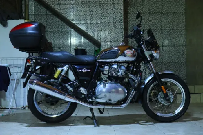 Interceptor 650 - CROMADA