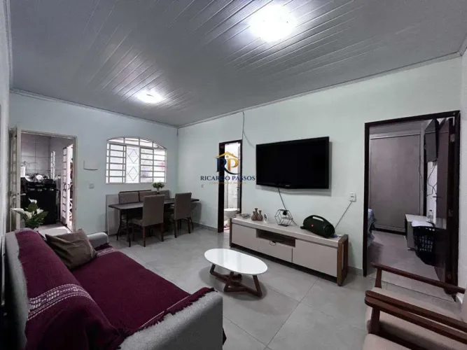 Casa 2 Quartos, sendo 1 suíte | 600m do Ultrabox e DF-250 l Itapoã 2