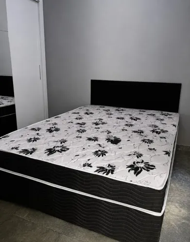1 Cama BOX Casal / 1 Cama BOX Solteiro
