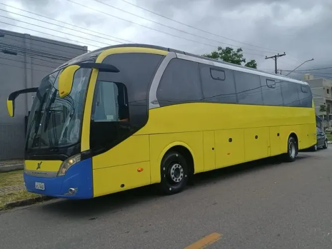 Ônibus VOLVO MPOLO PARADISO 2013