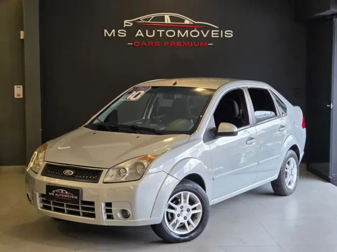 Ford Fiesta Sedan 1.0 8V Flex 4P 2010