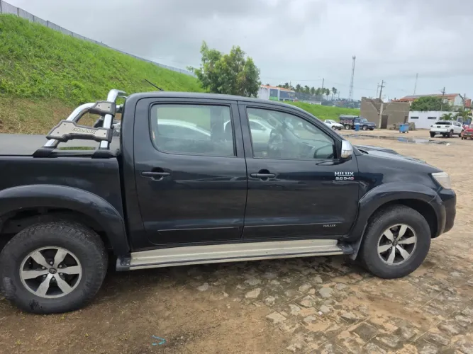 Toyota Hilux SW4 SRV D4-d 4X4 3.0 TDI Dies. AUT 2013